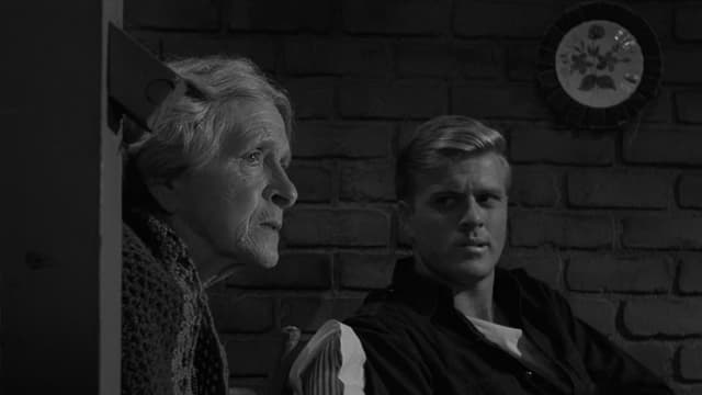 S03:E16 - Nothing in the Dark