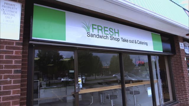 S02:E05 - Fresh Sandwich Shop