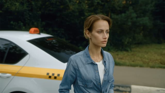 S01:E01 - Fractured Bonds