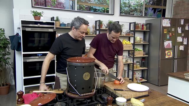 S01:E27 - Estofado en olla ferroviaria y carbayones