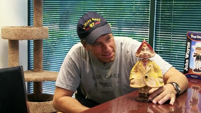 S02:E02 - Bobblehead / Cigar Box Guitar