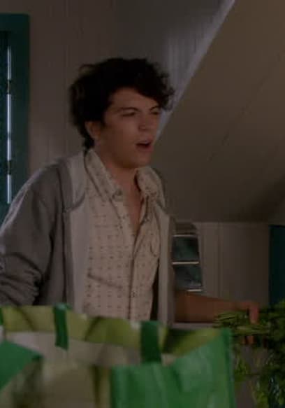 S01:E10 - Guess Who'S Coming To Dinner poster