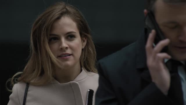S01:E04 - Crossing the Line