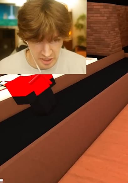 Affiche de S01:E18 - Roblox Chaos and Reaction: Pizza Place Admin Abuse and Beast Land!