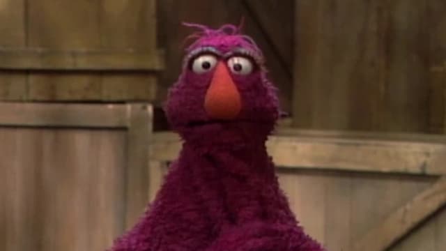 S29:E60 - Snuffy Takes Tap