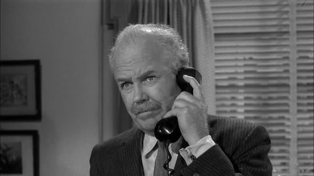 S04:E10 - The Case of the Loquacious Liar
