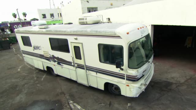 S04:E21 - Monster Fun House