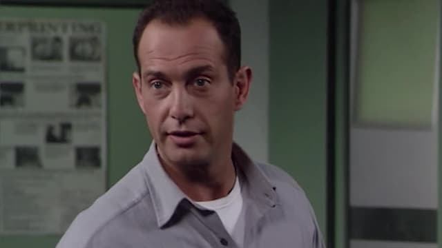 S05:E19 - Closing Ranks