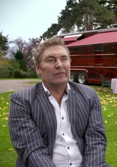 S01:E01 - Motorhomes poster