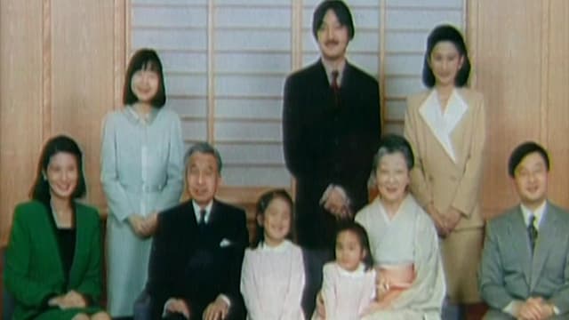 T01:C02 - S01:E02 - Japan: Heisi Era