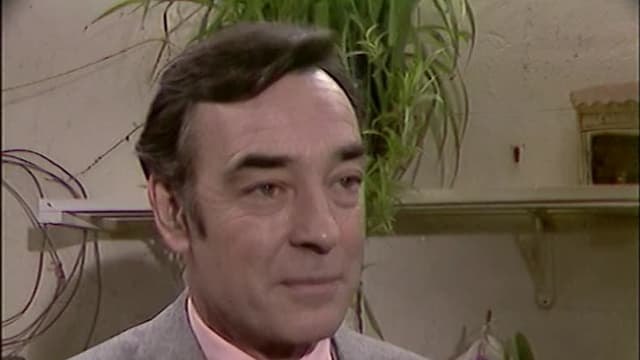 S02:E14 - Back for Christmas