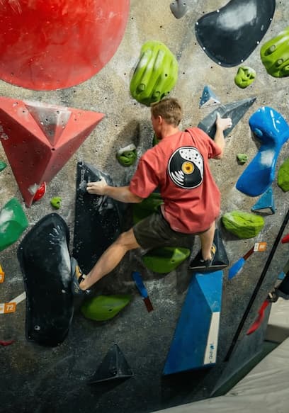 S01:E10 - I Entered Japan's Hardest Climbing Competition poster