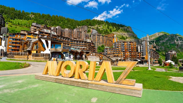 S01:E08 - Avoriaz: One of the Most Expensive Mountain Resorts in France