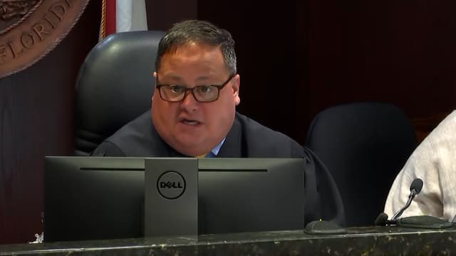 S01:E12 - Defendant's Police Interrogation