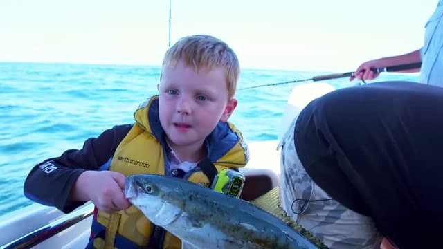 S09:E04 - Kids, Kings and Mahi