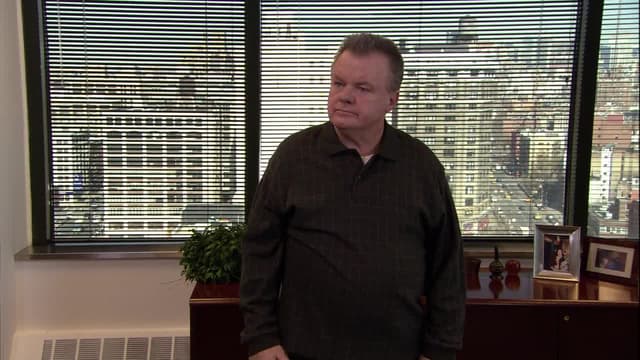 S04:E03 - Commitment