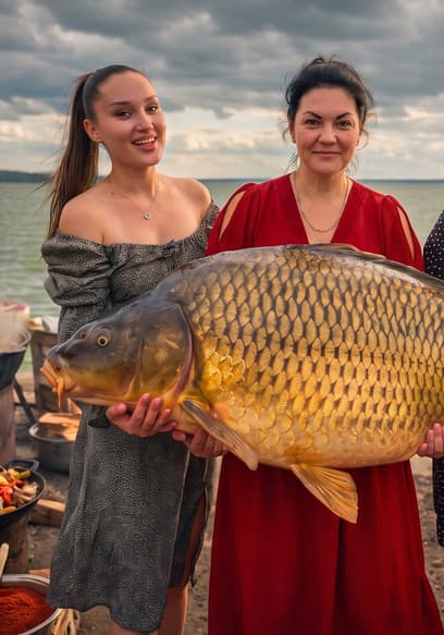 S01:E02 - Bazaar Carp: Three Master Chefs poster