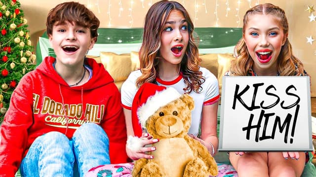 S05:E08 - Holiday All Nighter with My Best Friends!