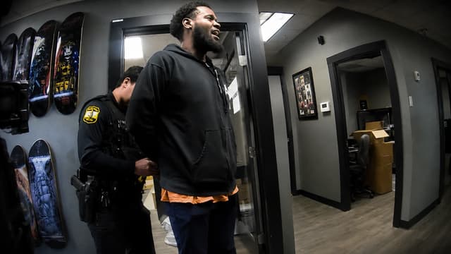 S01:E06 - The Arrest That Wasn't
