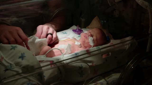 S01:E02 - Motherhood