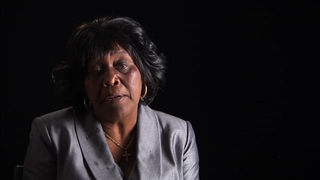 S03:E08 - Got Caught in a Love Triangle