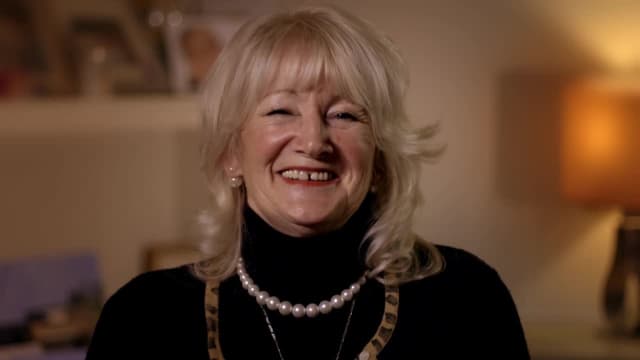 S09:E10 - Keep on Going