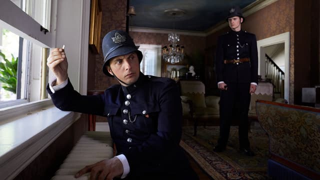 S12:E08 - Drowning in Money