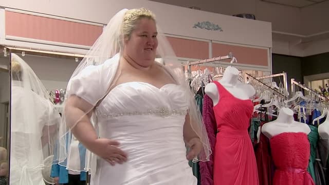 S02:E08 - Big Girls Wear Lace-Ups