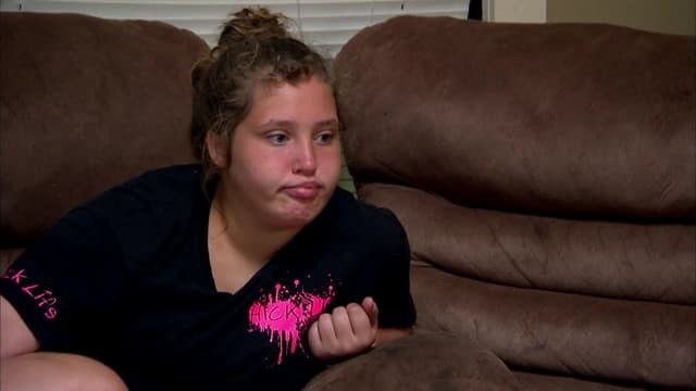 S03:E10 - You Need Your Thumb to Vacuum