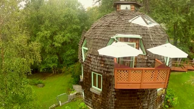 S03:E08 - Montana to Anchorage