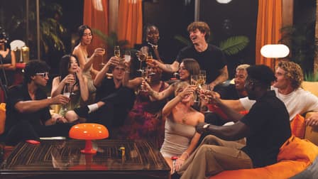 S01:E06 - 12 Singles Confess Their Final Crushes