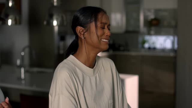 S01:E06 - The Following of Angela Whitaker