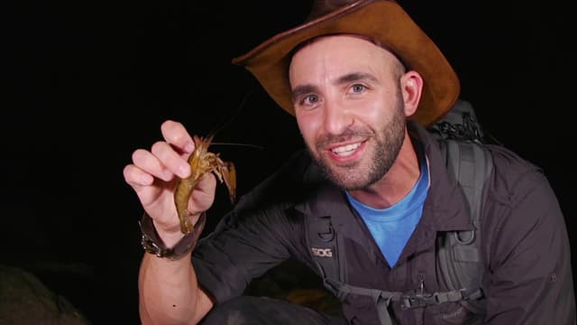 S01:E05 - Rare Blue Crayfish