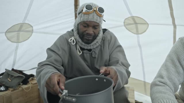 S01:E01 - The Discovery Expedition 1901 - 1904