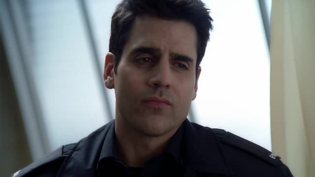 S01:E11 - To Serve or Protect