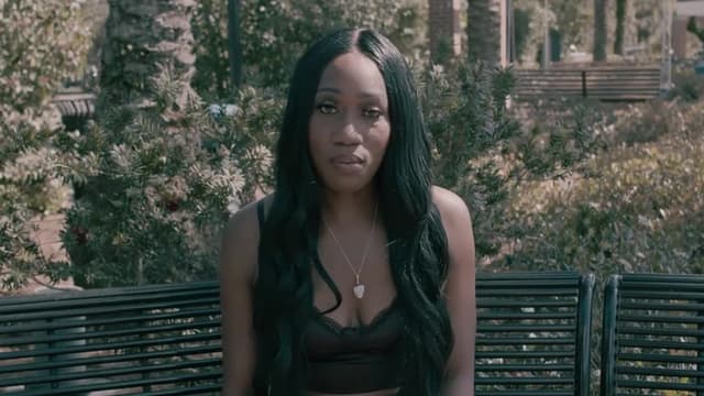 S01:E07 - Breaking Bread with Family