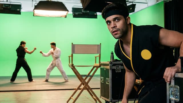 S01:E01 - Cobra Kai: Behind the Scenes