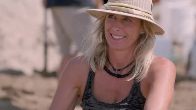 S01:E06 - Things That Go Bump in the Night