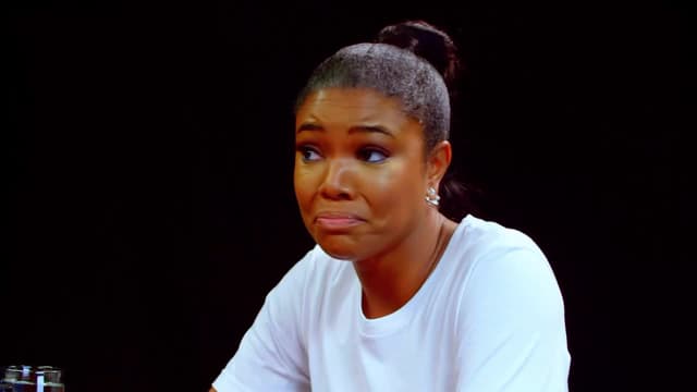 S04:E16 - Gabrielle Union Impersonates DMX While Eating Spicy Wings