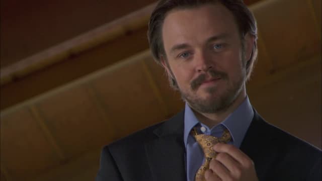 S02:E05 - A Tale of Two Hitmen