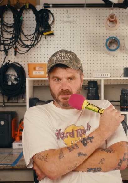 S01:E10 - 42 Things Everyone Should Learn How to Do poster