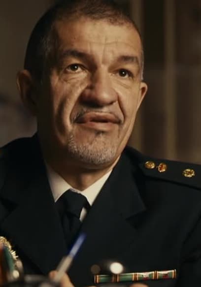 S01:E01 - Tambores de guerra poster