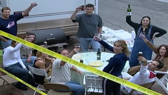 T01:C10 - S01:E10 - Old English House