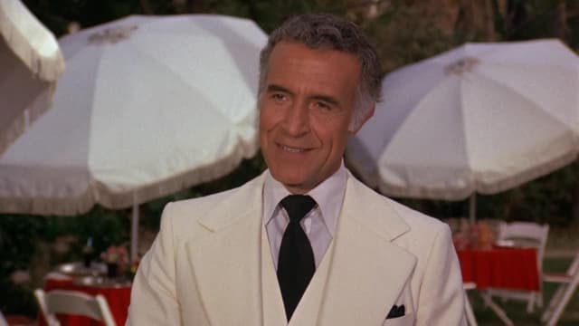 S01:E07 - Treasure Hunt / Beauty Contest