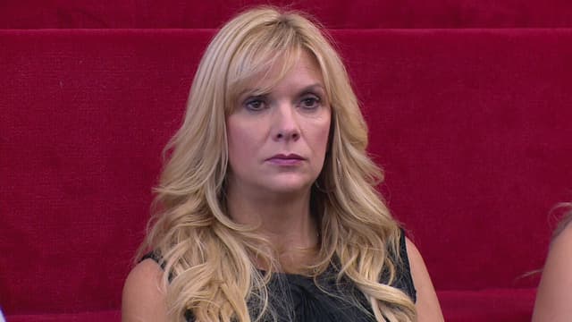 S06:E10 - Nia Saves the Day