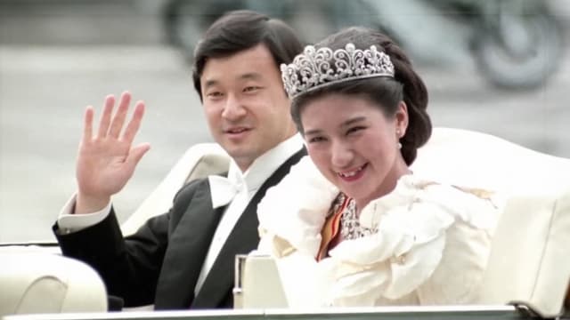 S01:E01 - 12 Queens and Empresses Who Ruled Japan