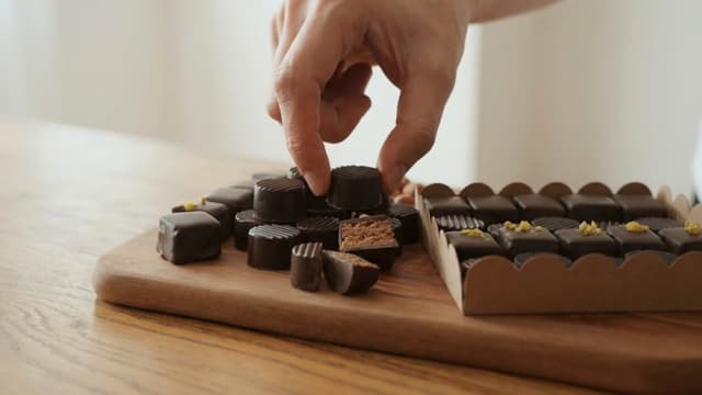 S01:E06 - Chocolate Hazelnut Bonbons Recipe