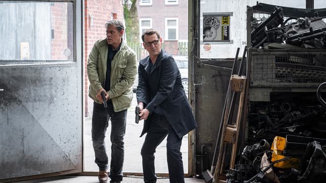 S07:E01 - Ni Por Todo El Oro Del Mundo