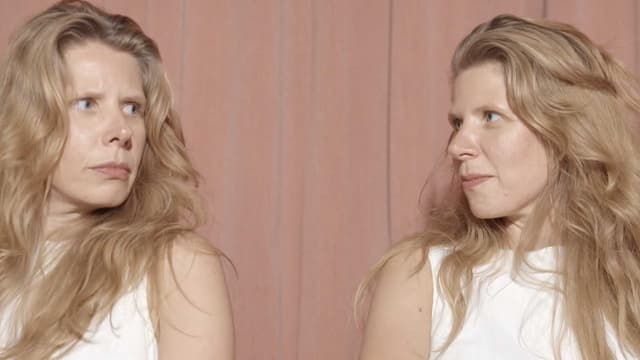 S01:E16 - Does Everyone Have a Doppelganger?