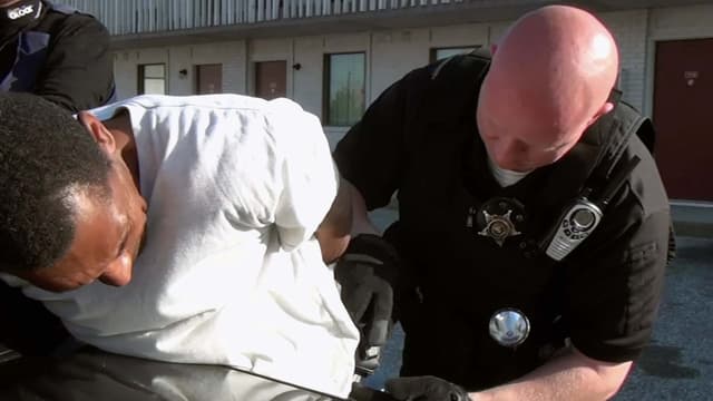 S01:E12 - Episode 12